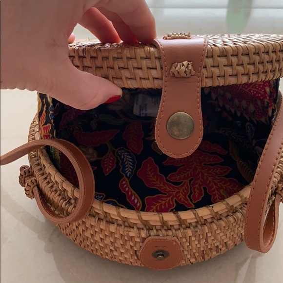 Round Rattan Bag - Picture 4 of 4